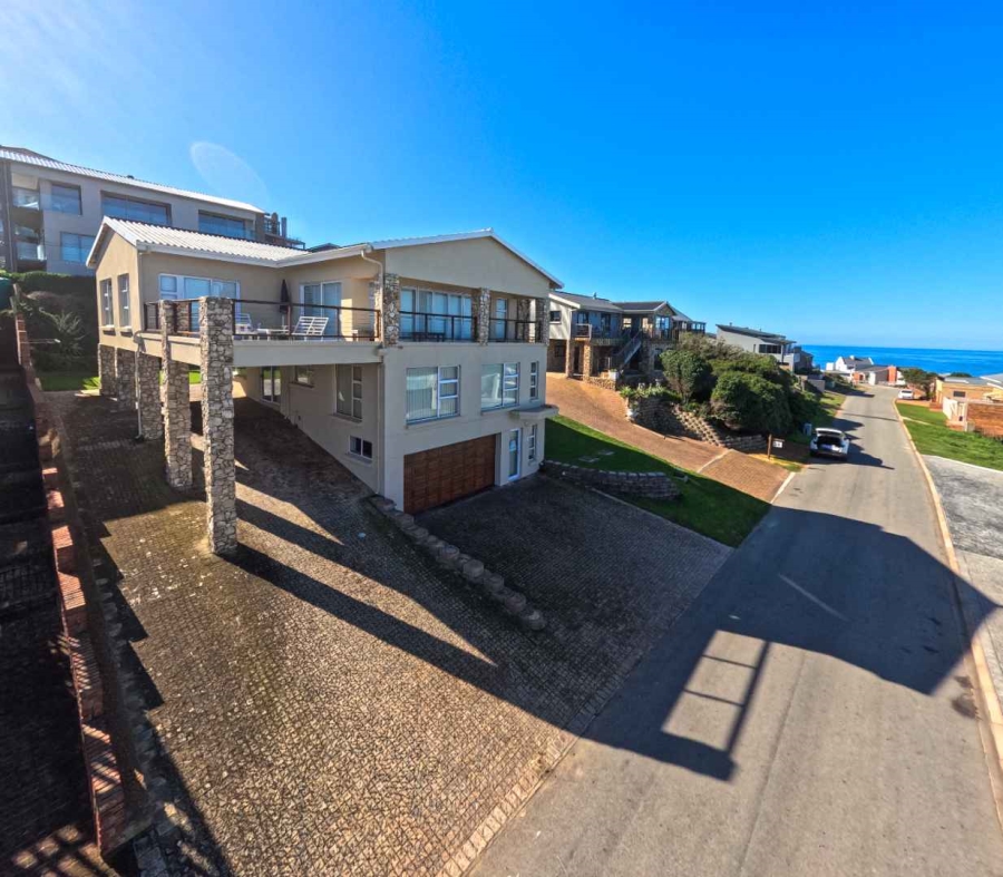 5 Bedroom Property for Sale in Jongensfontein Western Cape